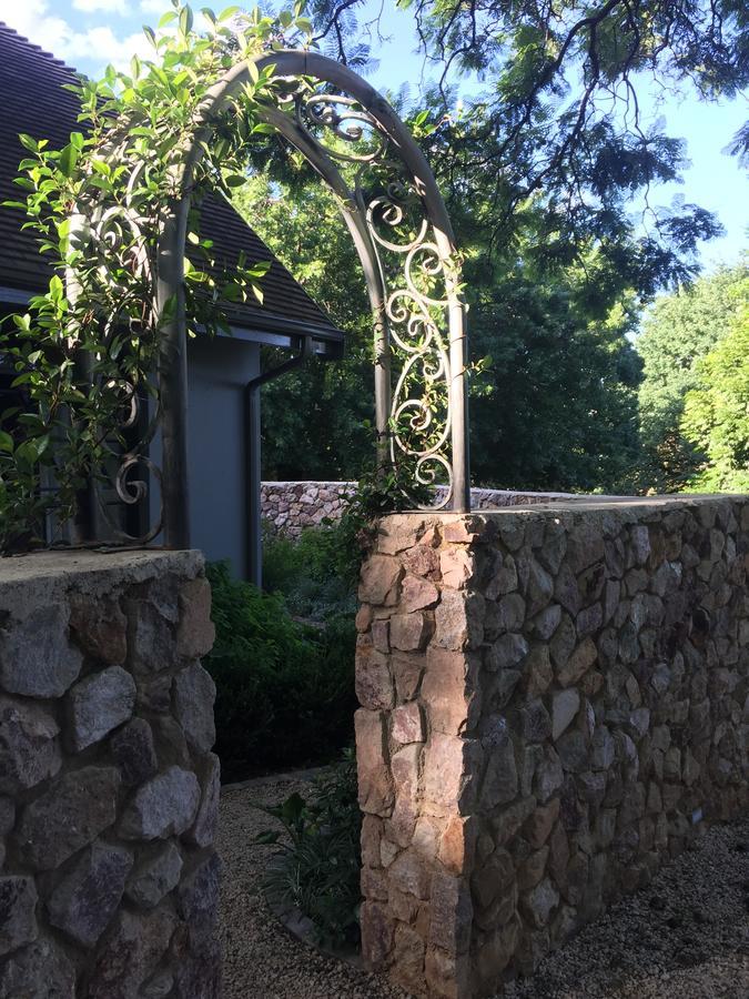 Festina Lente Guesthouse Johannesburg Exterior foto